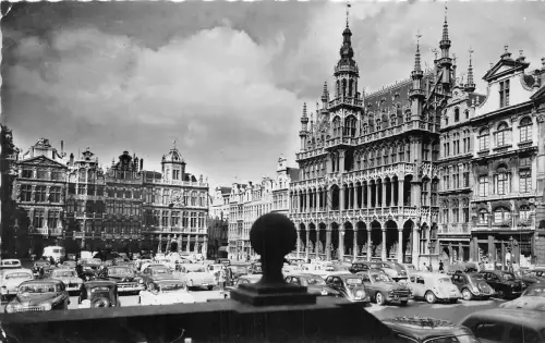Lot 30 Belgien Bruxelles Brüssel Ecke des Großen Palastes Echtfoto Auto