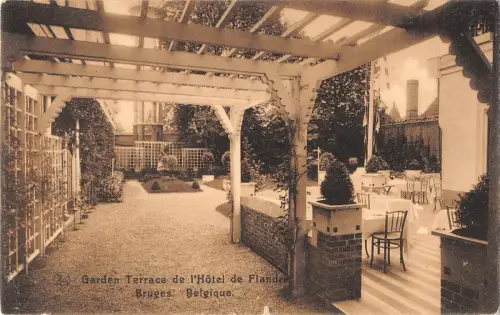 BR55683 Brügge Gartenterrasse de l Hotel de Flandre Belgien