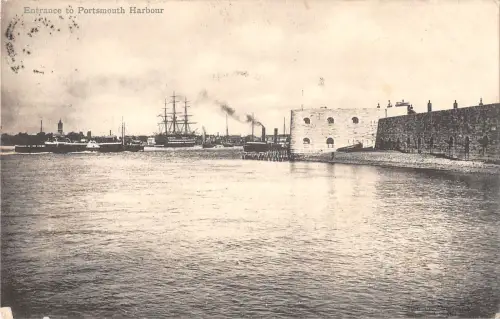 uk38232 Einfahrt Portsmouth Hafen Echtfoto UK Lot 16 UK