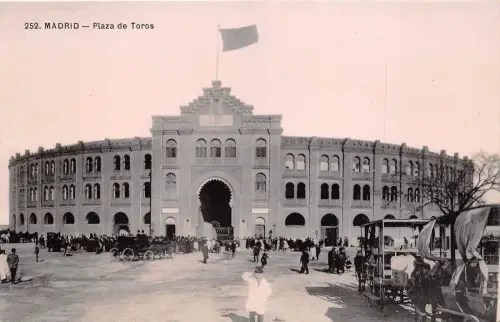B92406 Madrid Plaza de Toros Spanien Echtfoto