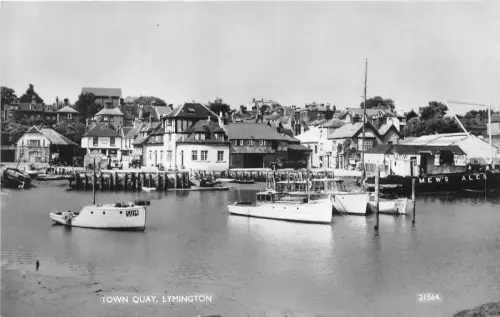 uk40182 lymington town quay echtfoto uk