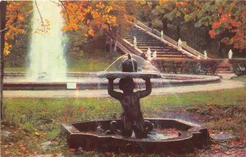 BR13001 Brunnen Triton mit Glocke und Menazgerny Petrodvorts Russland