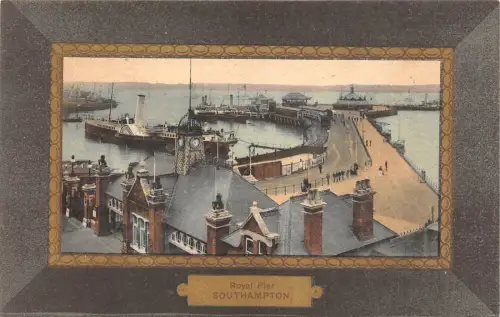 BR64219 Royal Pier Southampton UK