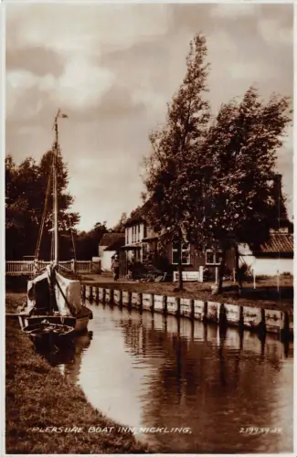 BR98583 Sportboot Gasthaus Hickling Echtfoto Valentinstag 219939 UK