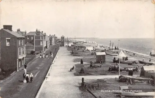 BR64388 Aldeburgh South Parade UK