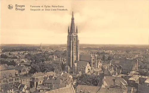 BR55783 Panorama et eglise notre dame bruges belgien