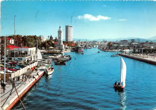 B33953 Rimini Hafenkanal Italien