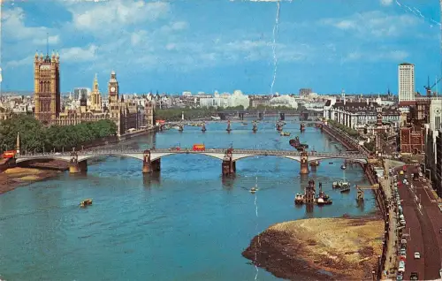 B103933 Lambeth Bridge Houses of Parliament London UK