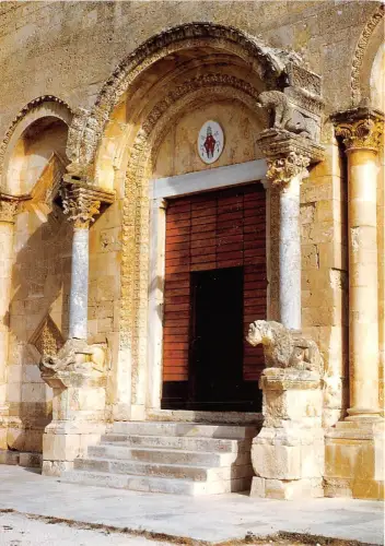 BG13485 gargano manfredonia chiesa di s maria di siponto italien