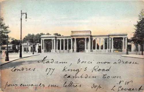 B86053 hyde park corner london uk