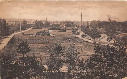 Lot367 UK Tennisplätze Nuneaton Riversley Park