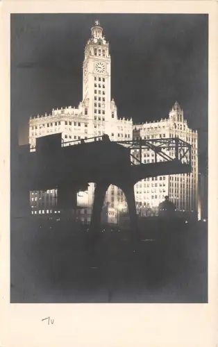 lot406 Wrigley Gebäude in Chicago. echtfoto bei nacht usa