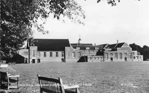 uk38215 Southall Gymnasium und Spielfelder London Echtfoto UK Lot 16 U