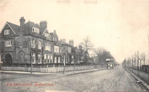 BR64649 The South Parade Bedford Park UK