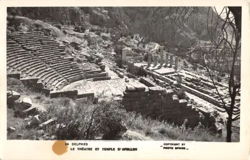 BR45194 Delphes le theatre et temple d aplon griechenland