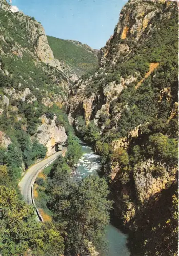 BR1202 Les Gorges de L laude La route dans le defile de Pierre Lys Frankreich