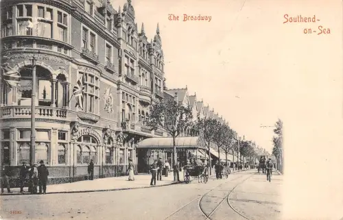 BR81456 the broadway southend on sea uk