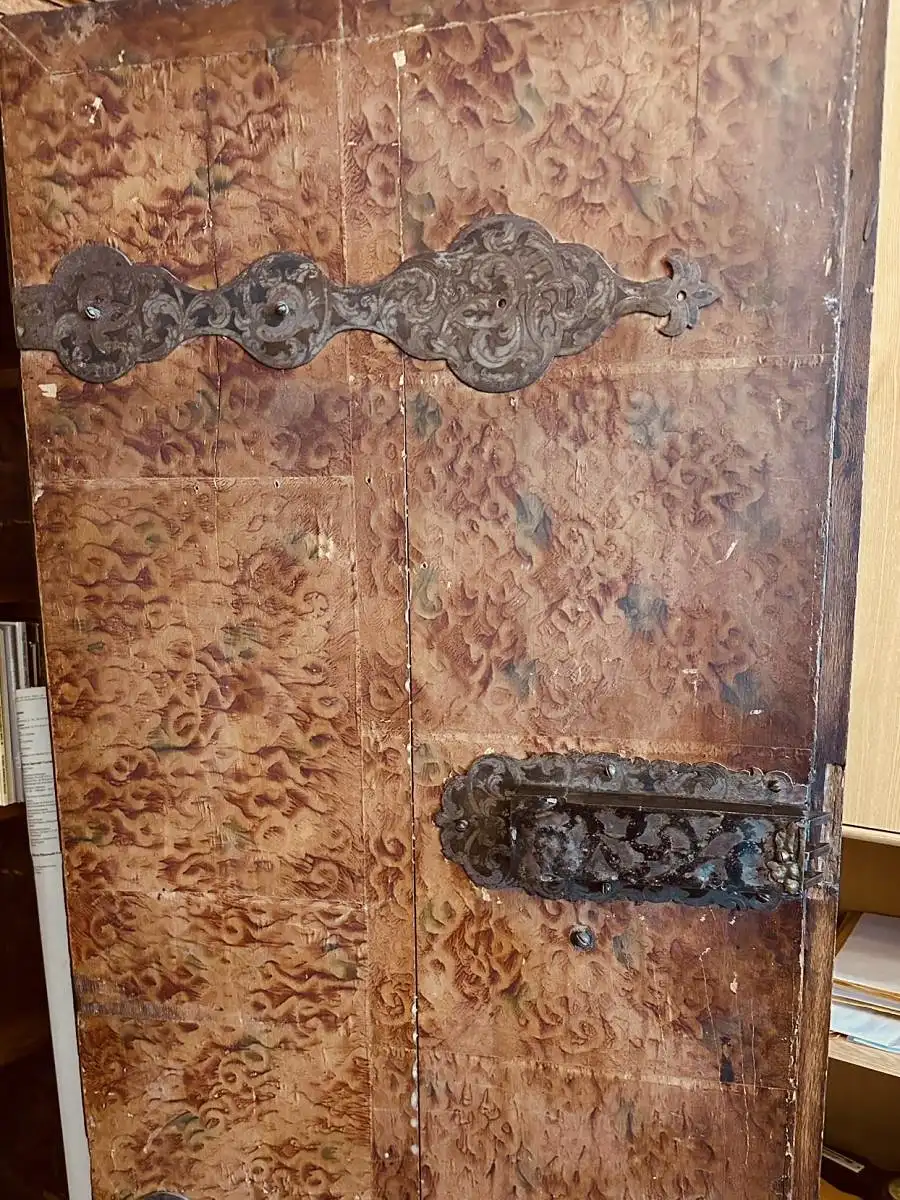 Barockschrank, um 1700, Rheinische Arbeit, Eiche, Intarsien 4