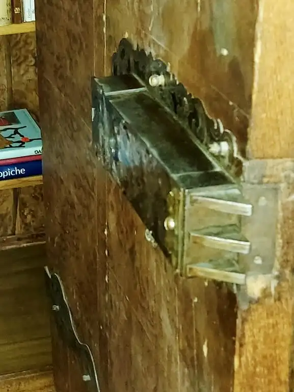 Barockschrank, um 1700, Rheinische Arbeit, Eiche, Intarsien 6