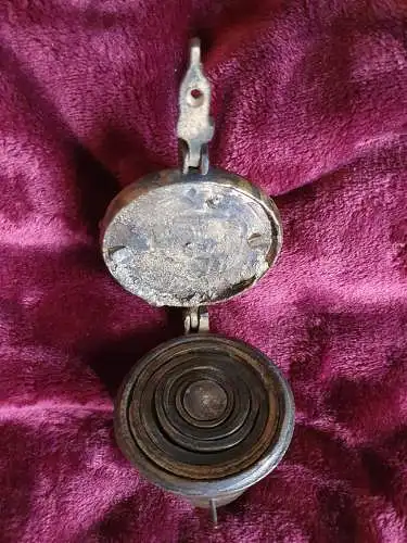 Antikes Bronze Bechergewicht - Apothekergewichte - 7 Einsätze 