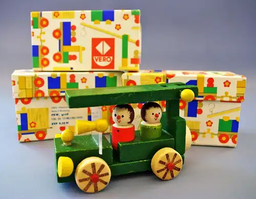 Spielzeug: DDR-Spielzeug, einfaches Holzauto für kleinere Kinder, VEB Vero Olbernhau, Original aus DDR-Produktion, OVP, 80er Jahre