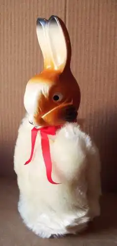 Ostern: seltener Osterhase zum Befüllen, Kunststoffkopf und Körper aus Webpelz, Original aus DDR-Produktion, 70er/ 80er Jahre