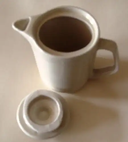 Mokka-/ Kaffee-Kännchen mit Tasse und Untertasse, cremefarben, VEB Colditz Porzellan, Original aus DDR-Produktion, 80er Jahre