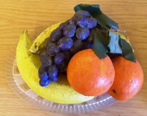 Theater-Requisiten - Kuchen, Obst u.a. - DDR, 80er