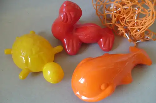 Badewannenspielzeug - Wal, Robbe, Schildkröte - Original aus DDR-Produktion, 80er Jahre