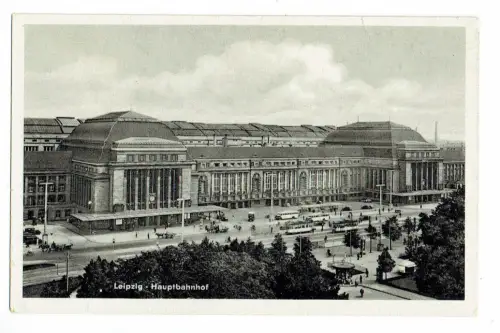 Leipzig Hauptbahnhof - alte Ansichtskarte (ungelaufen) Echtfoto