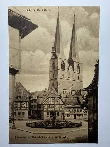 Ak Quedlinburg, Pölkenplatz mit Mathildenbrunnen u. Nikolaikirche 