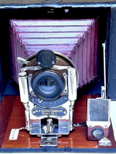 Folding Kodak N 4 Hawk-Eye Model 1 circa 1910
