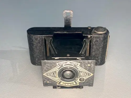 Ensign Midget 55 (miniature) Houghton Butcher c.1935