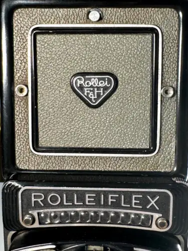 Rolleiflex T1 Gris Objectif Tessar 3,5/75 avec étui