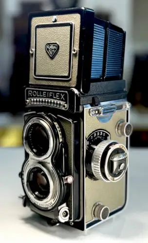Rolleiflex T1 Gris Objectif Tessar 3,5/75 avec étui