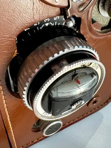 Rolleiflex T1 Gris Objectif Tessar 3,5/75 avec étui