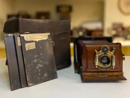 Chambre photographique 9 X 12 optique Wollensak Optical Co, chassis et sacoche