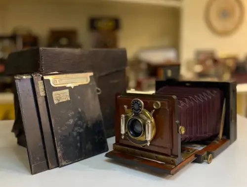 Chambre photographique 9 X 12 optique Wollensak Optical Co, chassis et sacoche