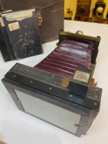Chambre photographique 9 X 12 optique Wollensak Optical Co, chassis et sacoche