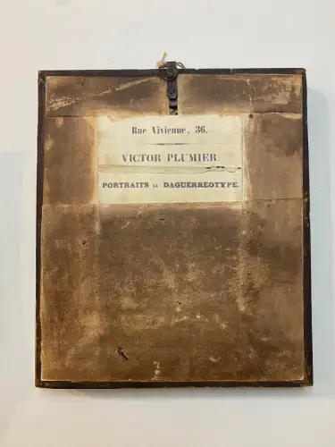 Vintage Photography Daguerréotype "Homme assis" avec rehaut  V. PLUMIER c. 1850