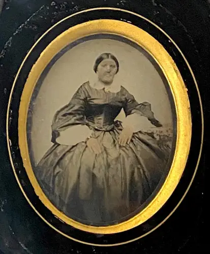 Ambrotype colorisé "Portrait de femme aux bijoux"