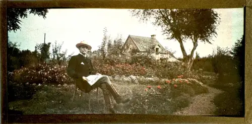 Autochrome Frères Lumière "homme au journal " panoramique Photo Vintage c 1910