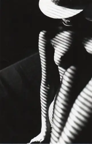 Photography, Tirage argentique "Nu au chapeau" d'Adrien CHENEL