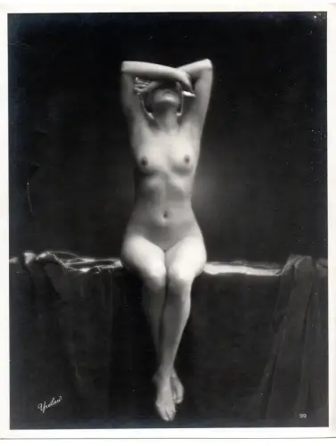 Etude de Nu  Studio A.N. Signé Yrelaw (Walery) Paris C.1920