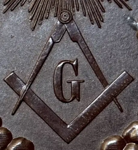 Union Case en relief aux symboles maçonniques,   Ambrotype d'un homme médaillé