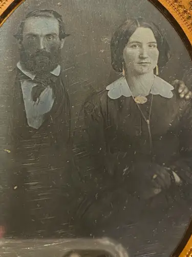 DAGUERREOTYPE - Dans son étui Union Case - Rehauts à l'or - Format 11.8x9.5