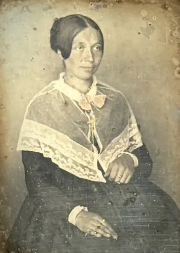 Daguerréotype primitif "Portrait d'une élégante en costume traditionnel" c.1845