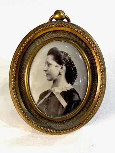 Photographie sur émail Portrait de femme Miniature Vintage Photography
