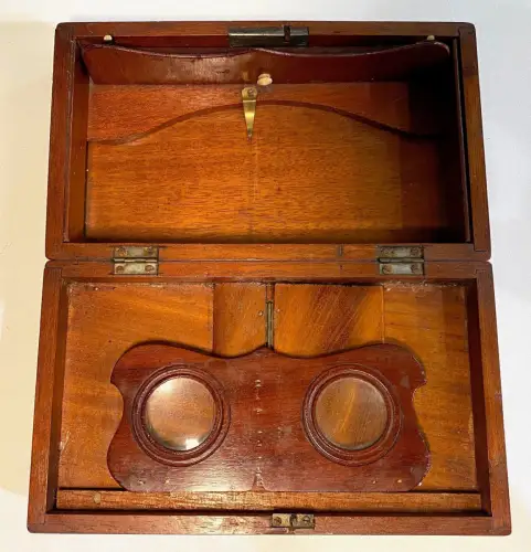 Coffret visionneuse stéréoscopique en bois verni vintage view camera c.1860