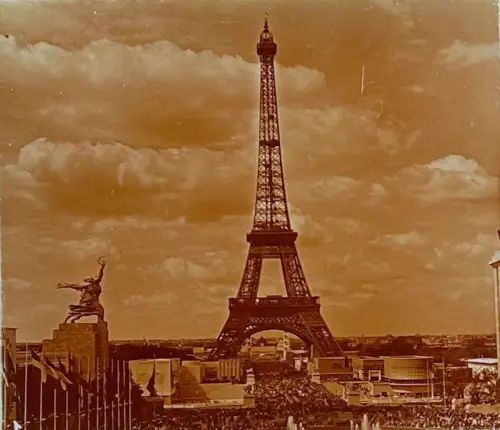PARIS, (France) La Tour Eiffel Exposition Universelle plaque verre stéréo 1937